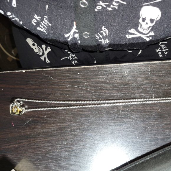 Roselove Jewlery silver/gold plated baby footprint necklace - Picture 3 of 3